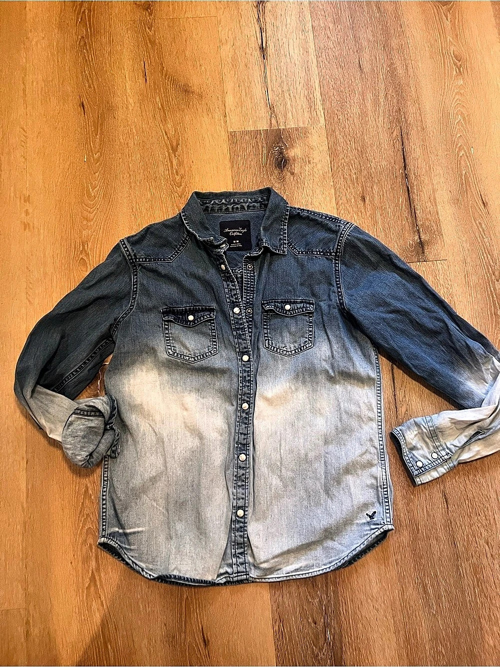 American Eagle Outfitters Ombre Denim Western Snap Shirt Blue Medium